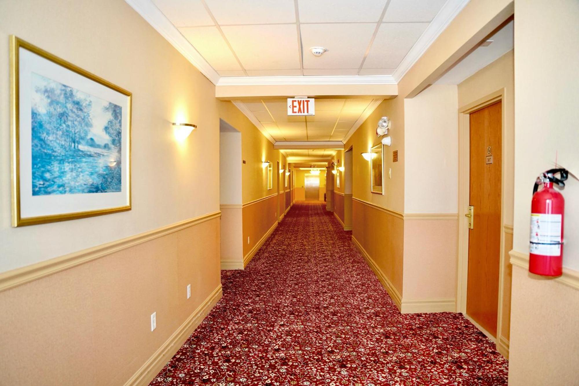 The Glengate Hotel & Suites Niagara Falls Exterior photo