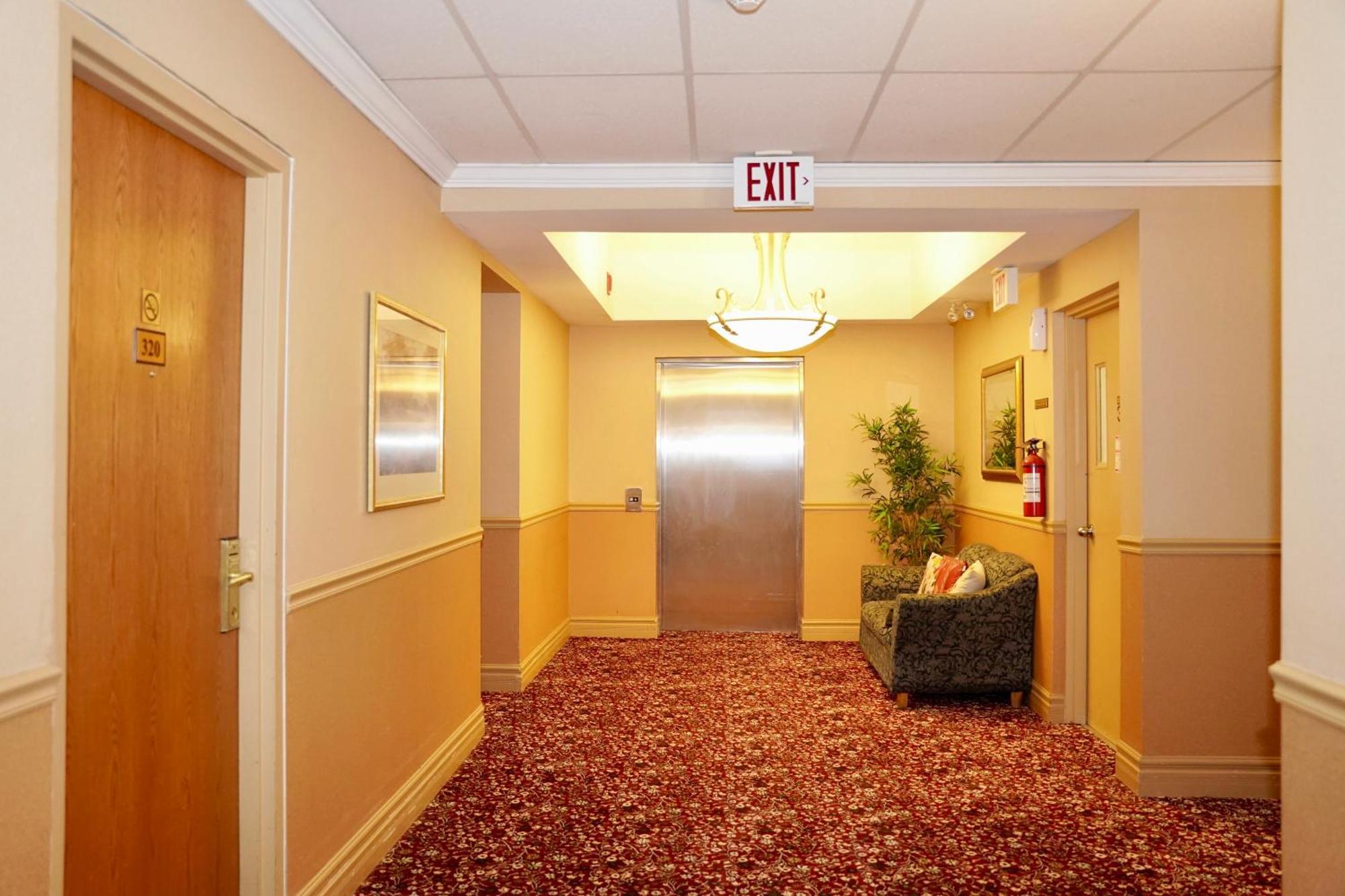 The Glengate Hotel & Suites Niagara Falls Exterior photo